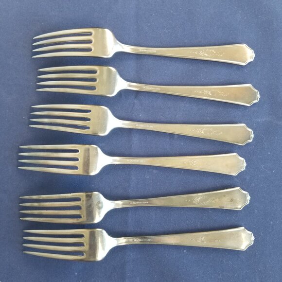 1847 Rogers Bros Silverplate Flatware Ancestral Pattern - Set of 6 Dinner Forks - Picture 5 of 8
